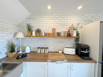 Duquesa-Village-La-Duquesa-Kitchen-1-465