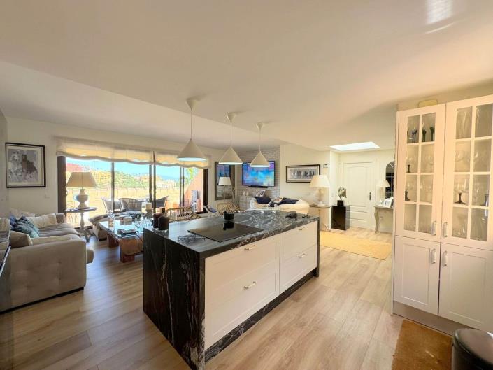 Image No.20-2 Bed Penthouse for sale