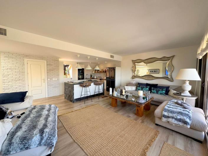 Image No.4-2 Bed Penthouse for sale