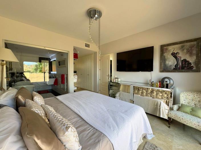 Image No.28-2 Bed Penthouse for sale