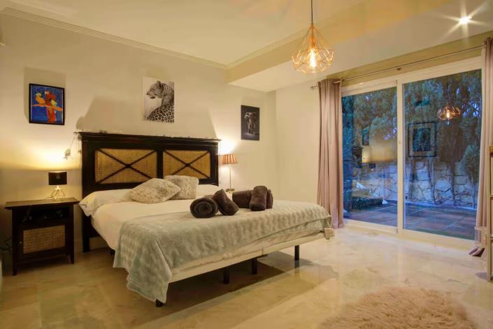 Image No.11-4 Bed Villa for sale