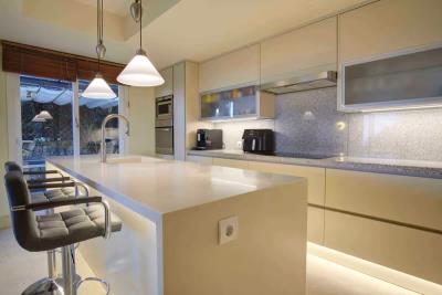 La-Paloma-Villa-La-Duquesa-KIWII-Kitchen-2