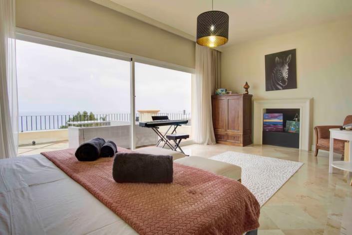 Image No.27-4 Bed Villa for sale