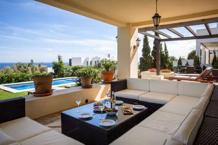 Image No.9-4 Bed Villa for sale