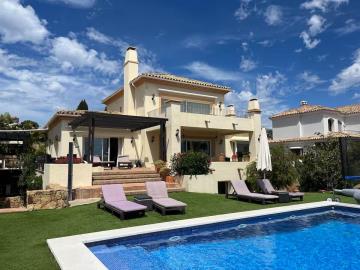 La-Paloma-Villa-La-Duquesa-KIWII