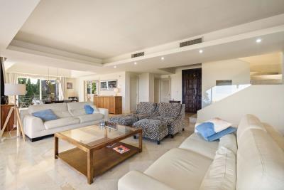 La-Paloma-Villa-Kiwii-504--Living-room-2