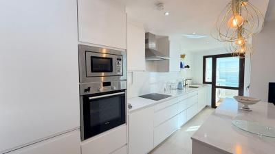 Marina-del-Castillo-La-Duquesa-Kitchen-2-481