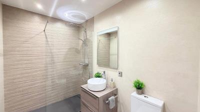 Los-Castillos-La-Duquesa-KIWII-509-Bathroom