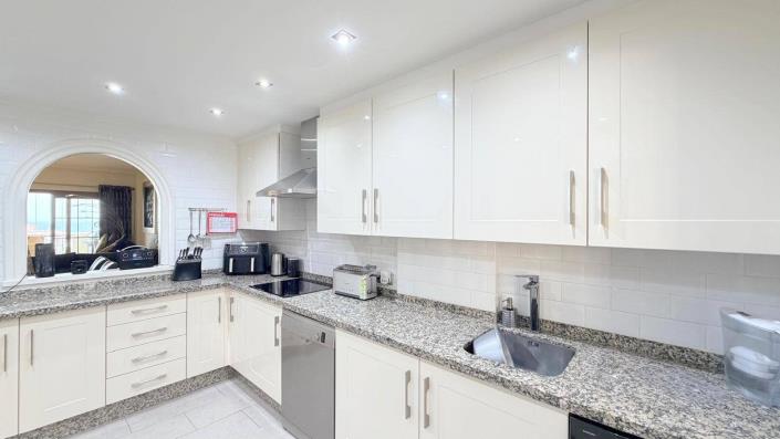 Image No.9-Appartement de 2 chambres à vendre à La Duquesa