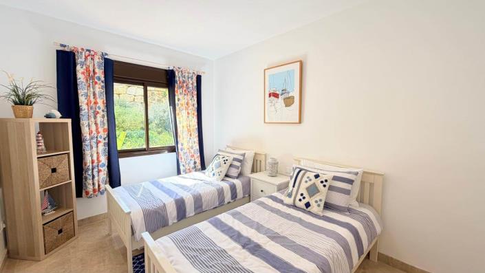 Image No.5-2 Bed Apartment for sale