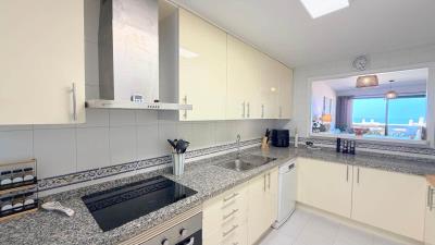 Duquesa-Village-513-KIWII-Real-Estate-Kitchen-2