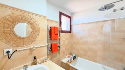 Vista-Bahia-Ensuite--517-KIWII-Real-Estate