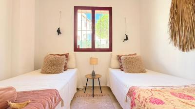 Vista-Bahia-Bedroom-2-517-KIWII-Real-Estate