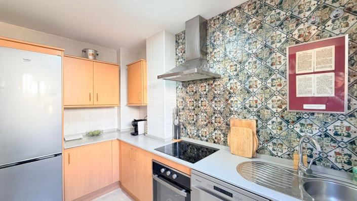 Image No.10-2 Bed Apartment for sale