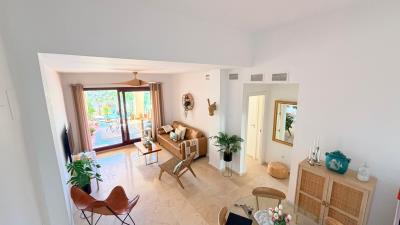 Vista-Bahia-Living-3-517-KIWII-Real-Estate