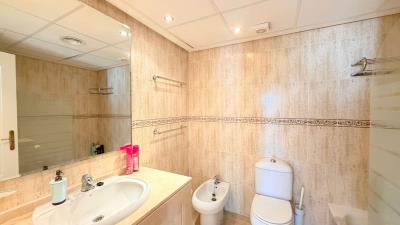 Marina-de-la-Duquesa-519-KIWII-Bathroom