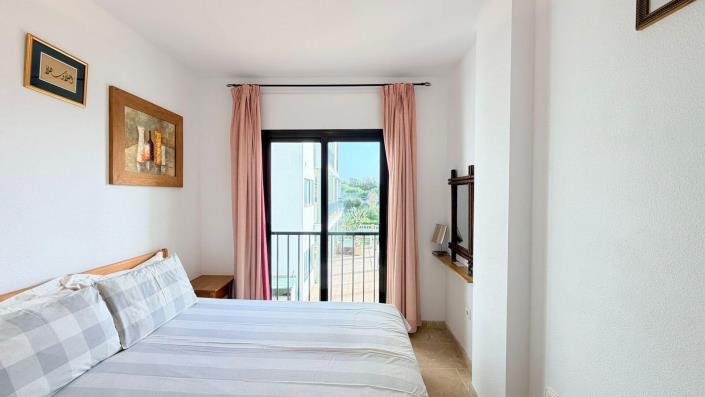 Image No.8-3 Bed Apartment for sale