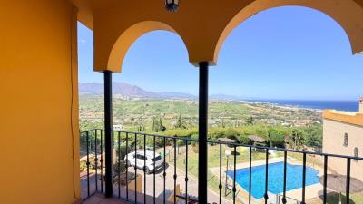 Vinas-del-Mar--Manilva-Bedroom-Pool-and-View-KIWII-524