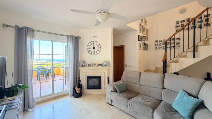 Image No.24-3 Bed Townhouse for sale