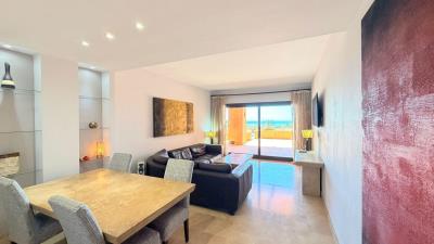 Coto-Real-La-Duquesa-Living-Room-KIWII-525