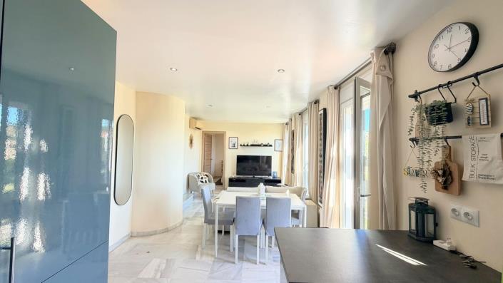 Image No.12-3 Bed Apartment for sale