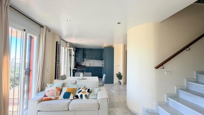 Image No.6-3 Bed Apartment for sale