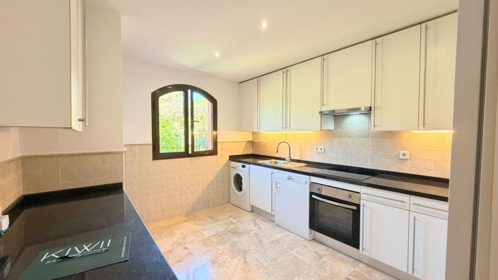 Image No.4-3 Bed Penthouse for sale