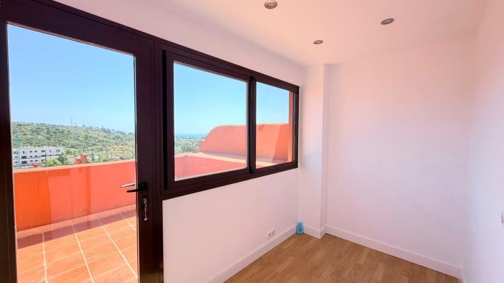 Image No.7-3 Bed Penthouse for sale