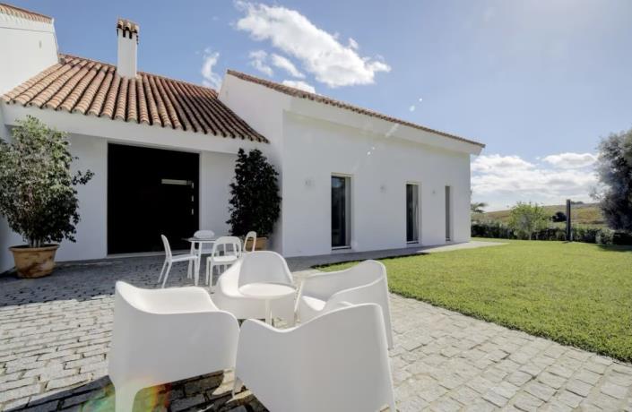 Image No.2-Villa de 6 chambres à vendre à Manilva