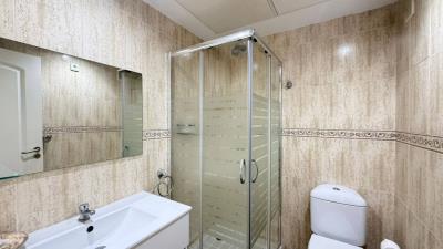 Duquesa-Suites-533-KIWII-Real-Estate-Family-Bathroom