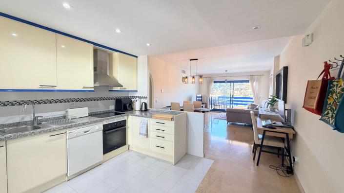 Image No.2-2 Bed Apartment for sale