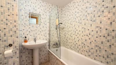 Casares-del-Sol-Casares-Costa-Ensuite-KIWII-537