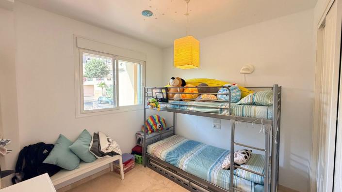 Image No.11-3 Bed Townhouse for sale