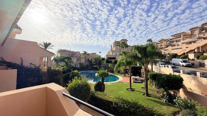 Image No.17-3 Bed Townhouse for sale