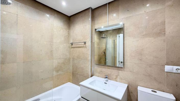 Image No.7-2 Bed Apartment for sale