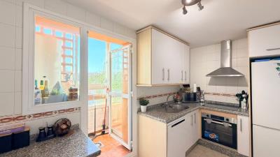 Casares-Del-Sol-PH-Kitchen-2-KIWII-534