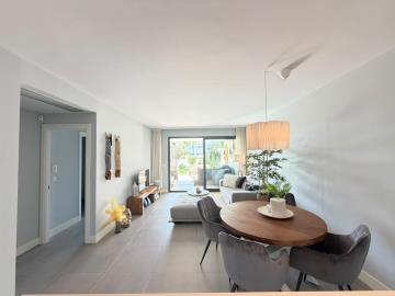 Pure-South-La-Duquesa-KIWII-542-Living-Area