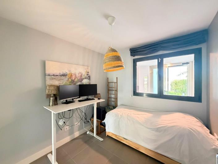 Image No.10-2 Bed Apartment for sale