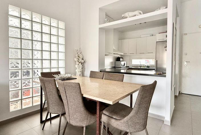 Image No.10-3 Bed Villa for sale