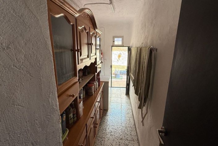 Image No.16-3 Bed Country House for sale