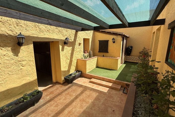 Image No.17-3 Bed Country House for sale