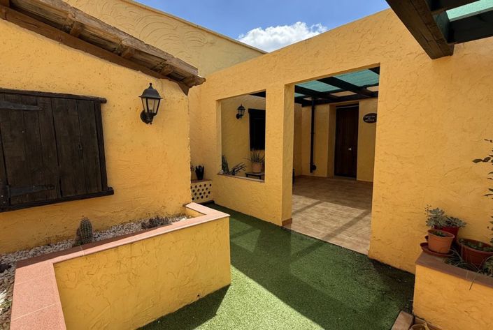 Image No.18-3 Bed Country House for sale