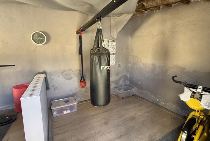 Image No.26-3 Bed Country House for sale