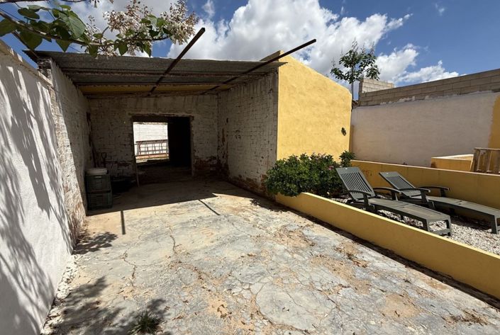 Image No.27-3 Bed Country House for sale