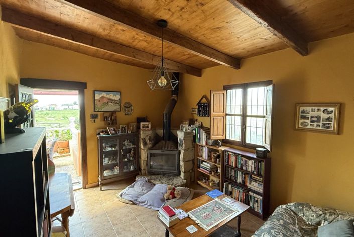 Image No.6-3 Bed Country House for sale