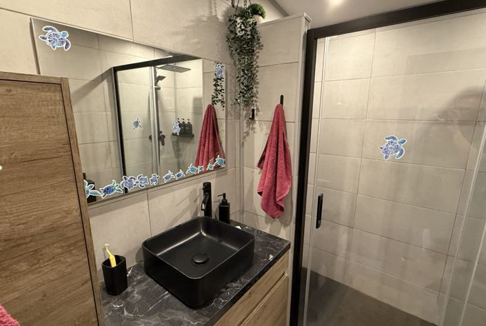 Image No.8-3 Bed Country House for sale