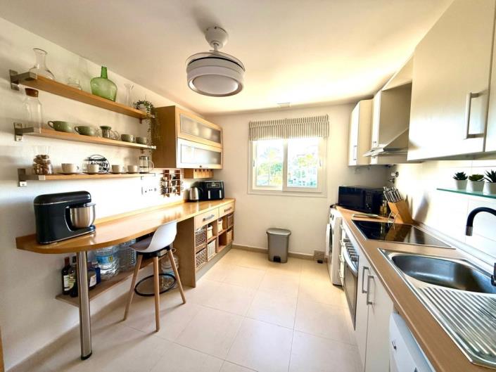 Image No.10-2 Bed Apartment for sale