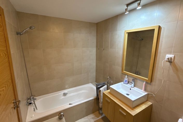 Image No.9-2 Bed Apartment for sale