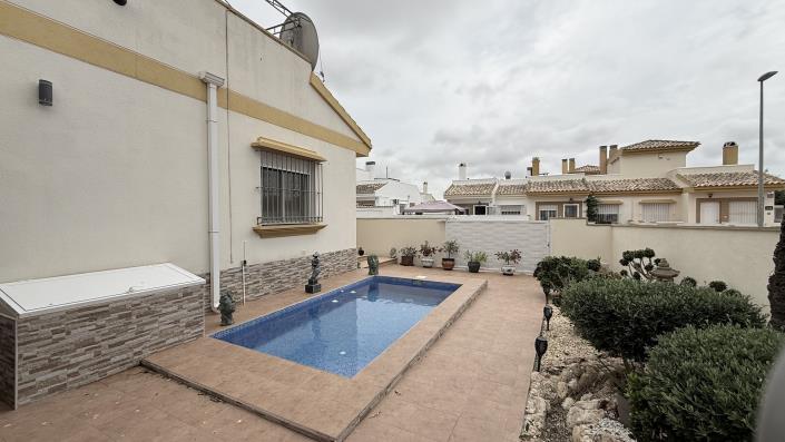 Image No.5-3 Bed Villa for sale