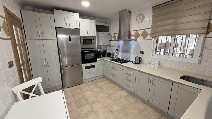 Image No.12-3 Bed Villa for sale